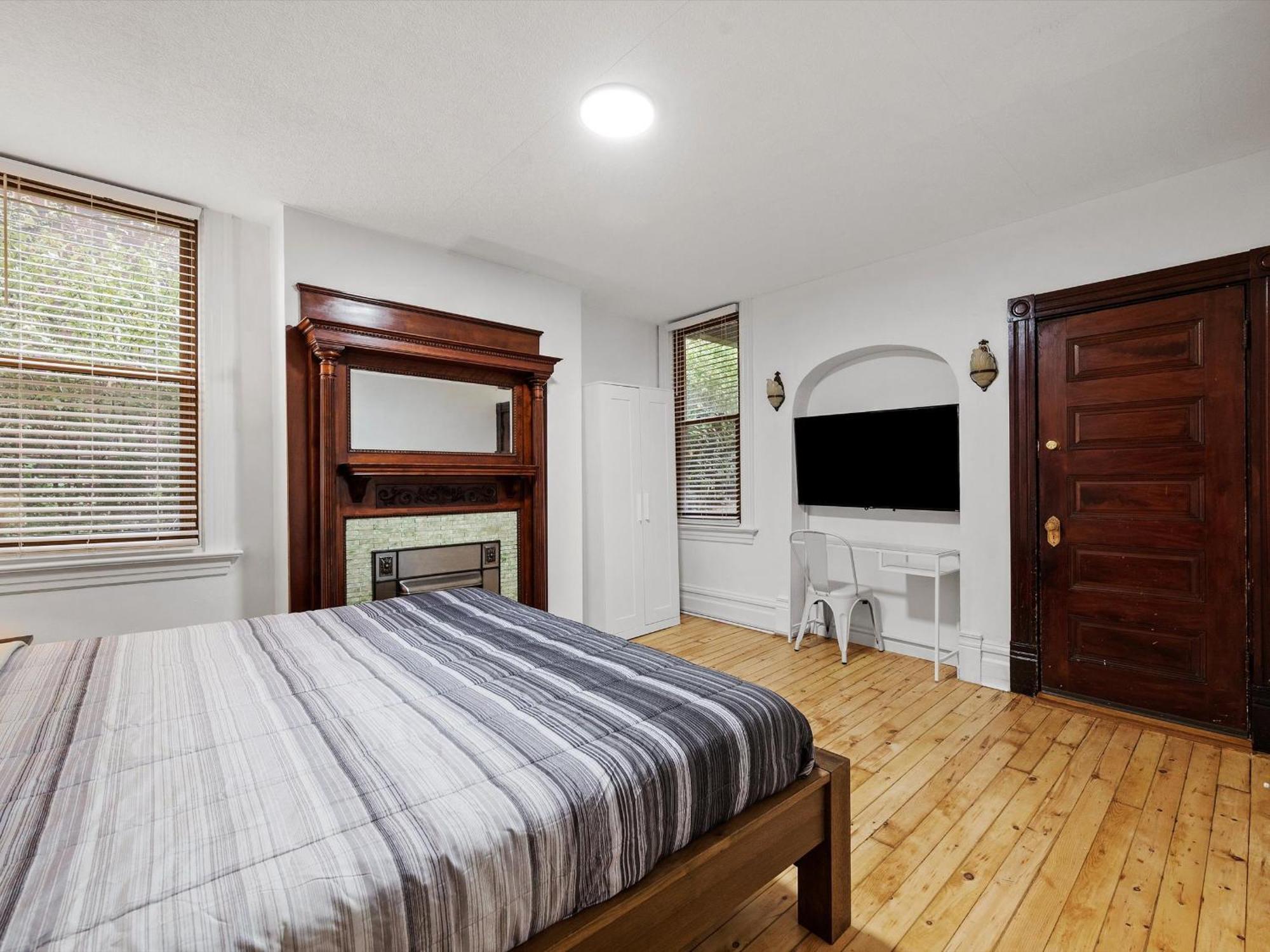 Oakland, !b Stylish And Quiet Private Bedroom With Shared Bathroom Homestay Pittsburgh